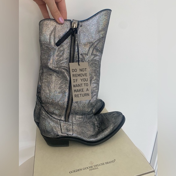 Golden Goose boots in leather, brand new in the box. - Picture 1 of 9